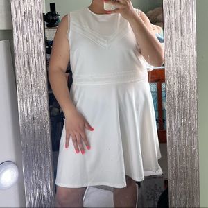 H&M WHITE FLOWY DRESS FOR GRADUATION, PARTY, OR OFFICE. WOMEN SIZE US XXL